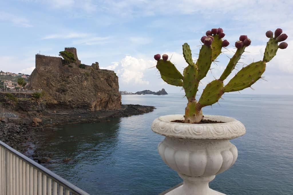 Casa Alessia Apartment Aci Castello Exterior photo